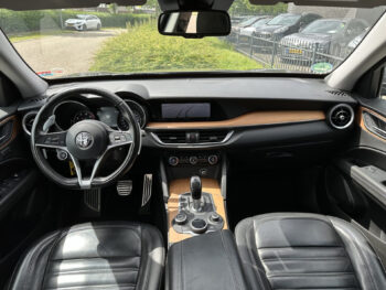 Alfa Romeo Stelvio 2.0 T AWD 280PK First Edition | 1ste Eig. | Navi | Camera | Keyl