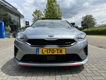 Kia ProCeed