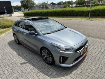 Kia ProCeed