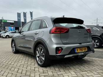 Kia Niro 1.6 GDi HEV DynamicLine 18''LM & All seasons banden