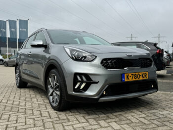 Kia Niro 1.6 GDi HEV DynamicLine 18''LM & All seasons banden