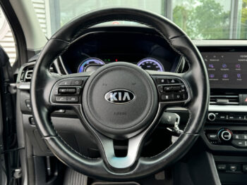 Kia Niro 1.6 GDi HEV DynamicLine 18''LM & All seasons banden