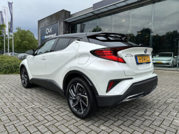 Toyota C-HR 2.0 Hybrid 184PK Bi-Tone | 1ste Eigenaar | Navi | Camera | ACC |