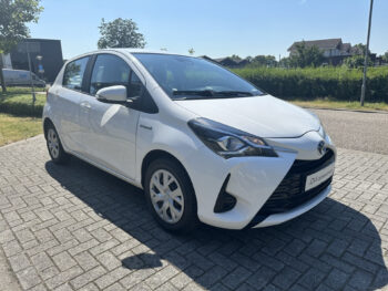 Toyota Yaris Yaris 1.5 Hybrid Dynamic | Navi | Camera | ECC | Stoelverwarming