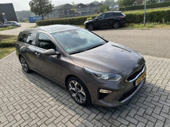 Kia Ceed Sportswagon 1.4 T-GDi 140PK ExecutiveLine Automaat | Navi | Camera | ACC | P