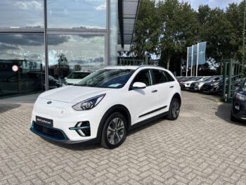 Kia e-Niro DynamicLine 64 kWh 2000 euro subsidie mogelijk!