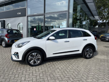 Kia e-Niro DynamicLine 64 kWh 2000 euro subsidie mogelijk!