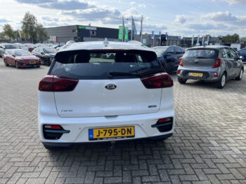 Kia e-Niro DynamicLine 64 kWh 2000 euro subsidie mogelijk!